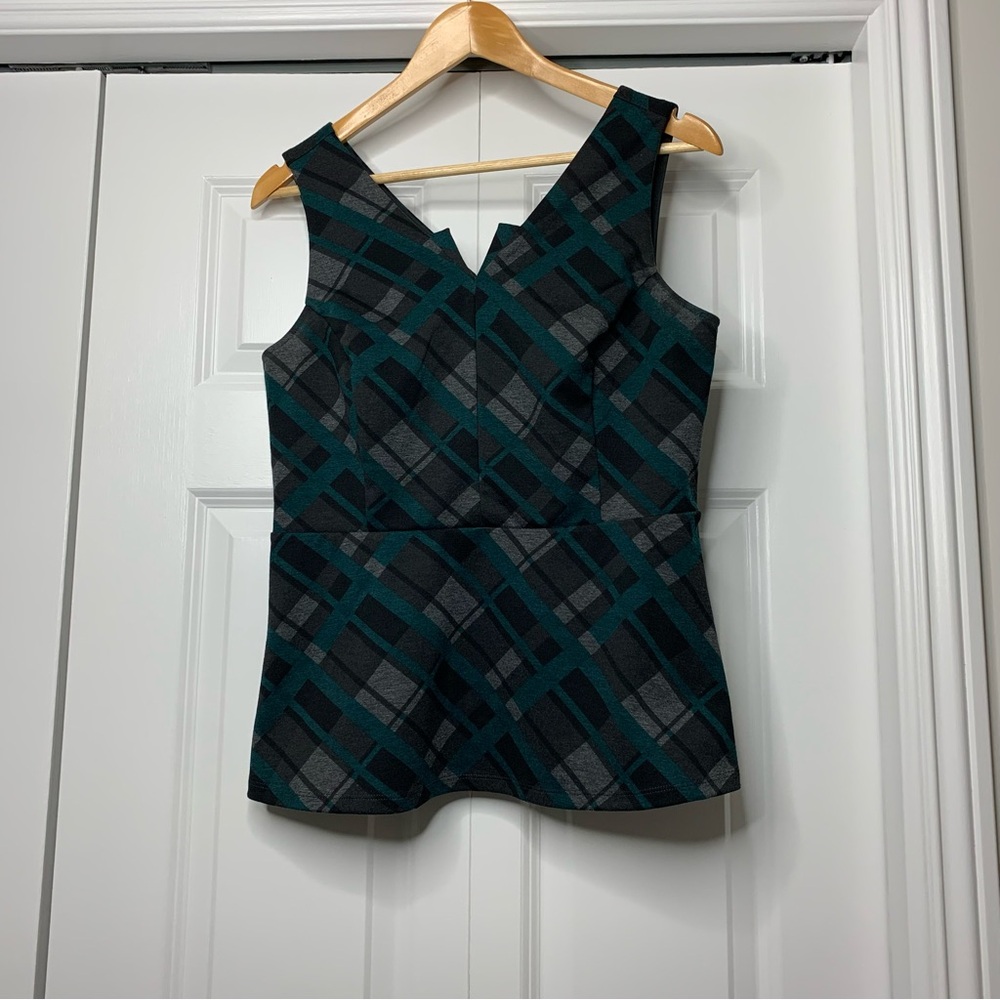 Ricki's Black and Teal Plaid Style Sleeveless Top Women’s Size US M.